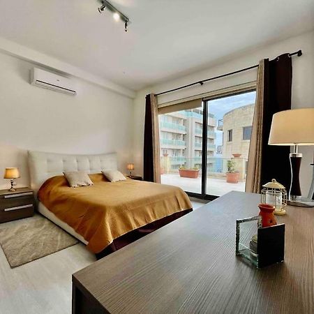 Ferienwohnung Sea View Penthouse In Tas-Sliema Exterior foto
