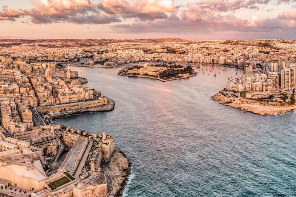 Ferienwohnung Sea View Penthouse In Tas-Sliema Exterior foto