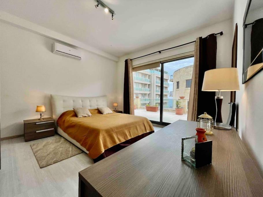 Ferienwohnung Sea View Penthouse In Tas-Sliema Exterior foto