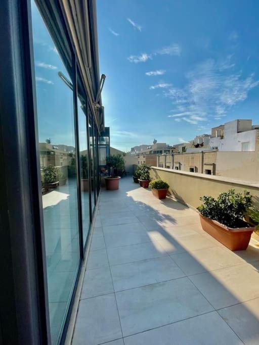 Ferienwohnung Sea View Penthouse In Tas-Sliema Exterior foto